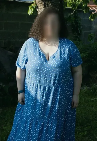 Elif, 22