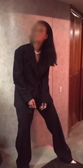 Nadia, 23