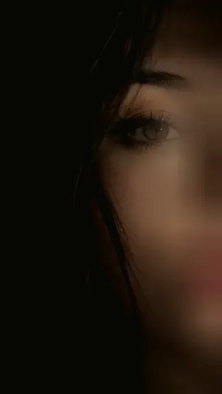 Nora, 26