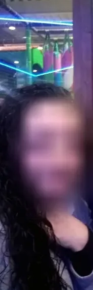 Signe, 32