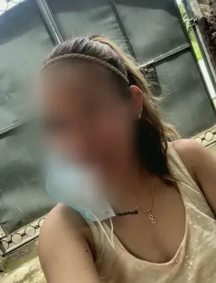 Sofie, 37